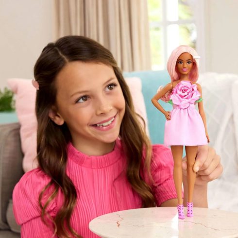 Barbie Fashionista, Stílusos baba rózsaszín ruhában, 02511
