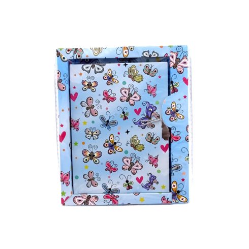 Emlékkönyv lakattal, lepkés díszítéssel, 15 x 18 cm, 70314